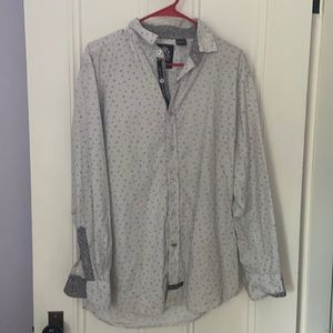 Men’s patterned button up